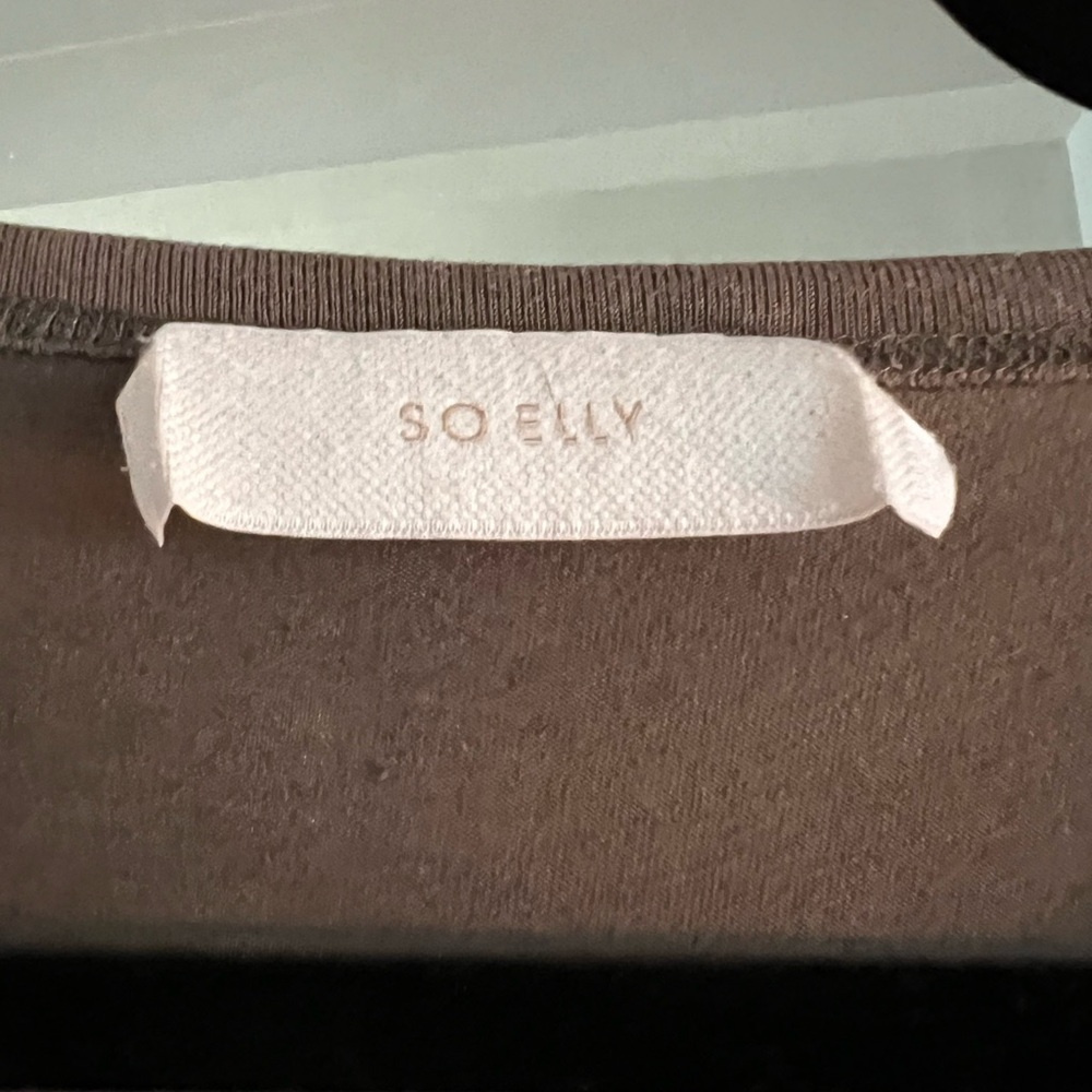 So Elly Women's V-Neck T-Shirt in Olive Green - Picture 3 of 7